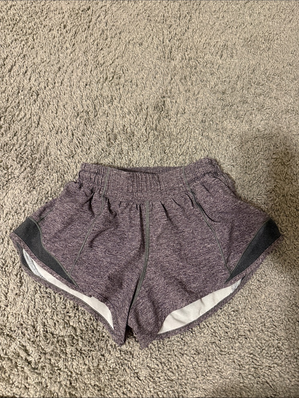 Lululemon Women's Heather Run Shorts - Picture 2 of 4